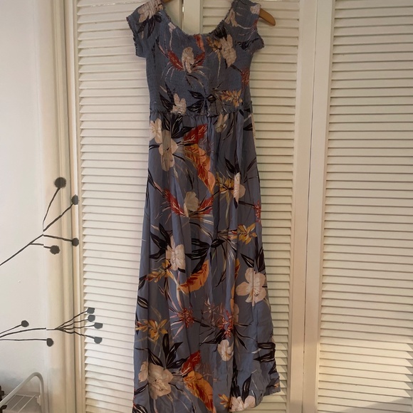 COPY - Floral dress! - Picture 2 of 4